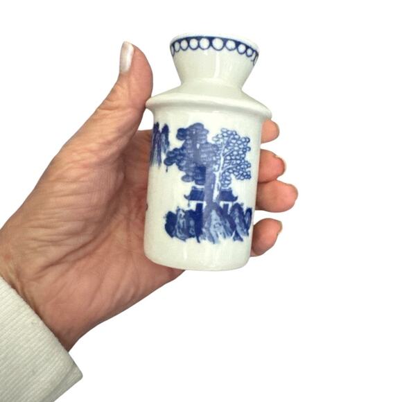 Vintage Hot Sake Cold Sake 4 Piece White and Blue Set - Picture 6 of 9